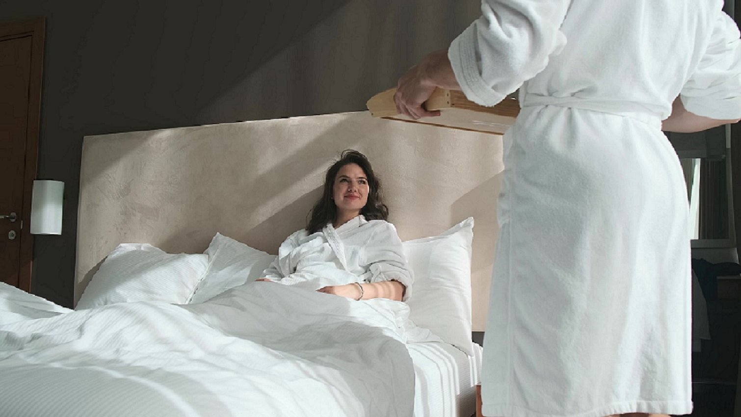Prepárale un desayuno sorpresa en la cama