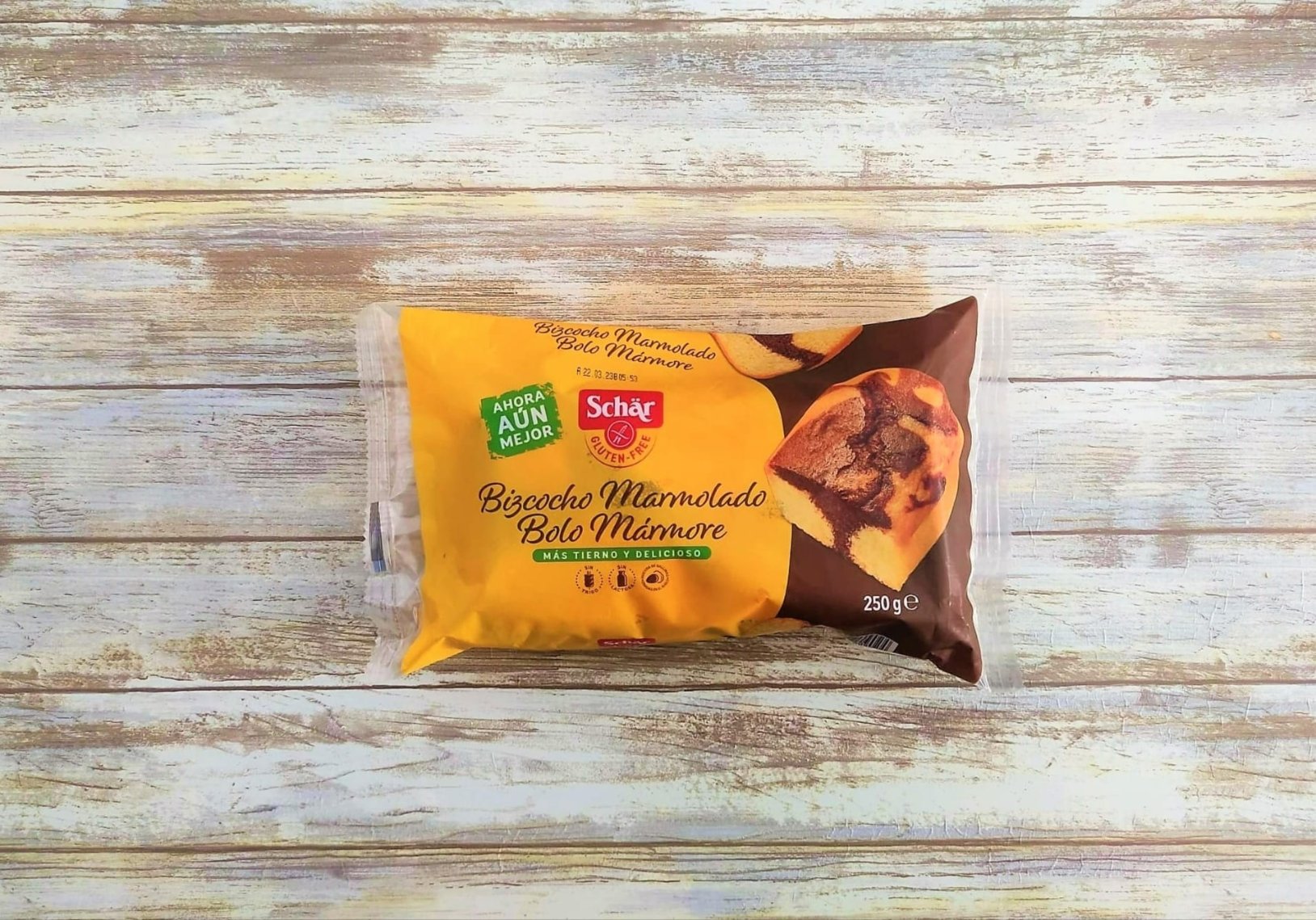 bizcocho-de-chocolate-sin-gluten-desayuno-a-domicilio.jpg