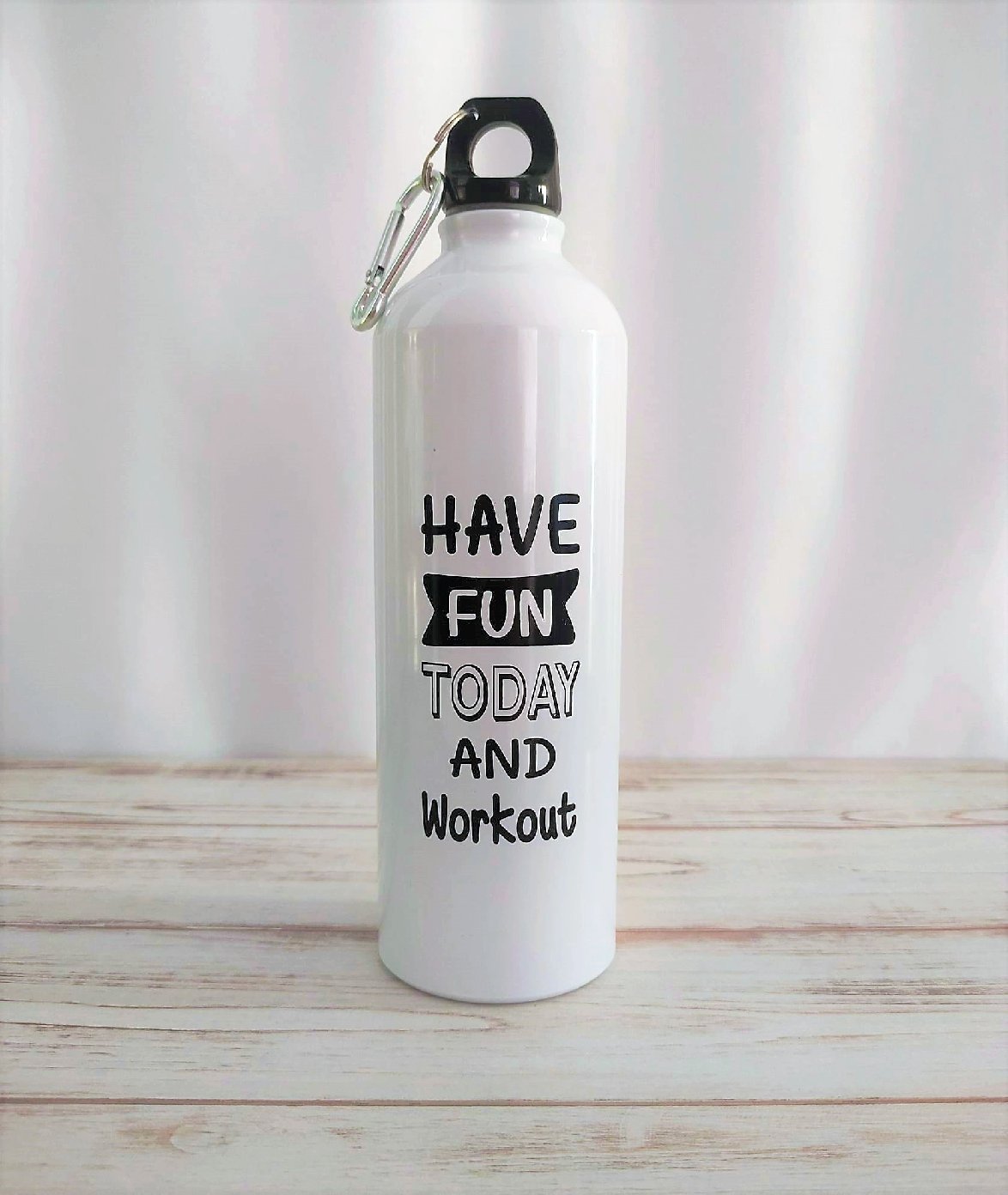 botella-grande-de-agua-con-frase-original.jpeg
