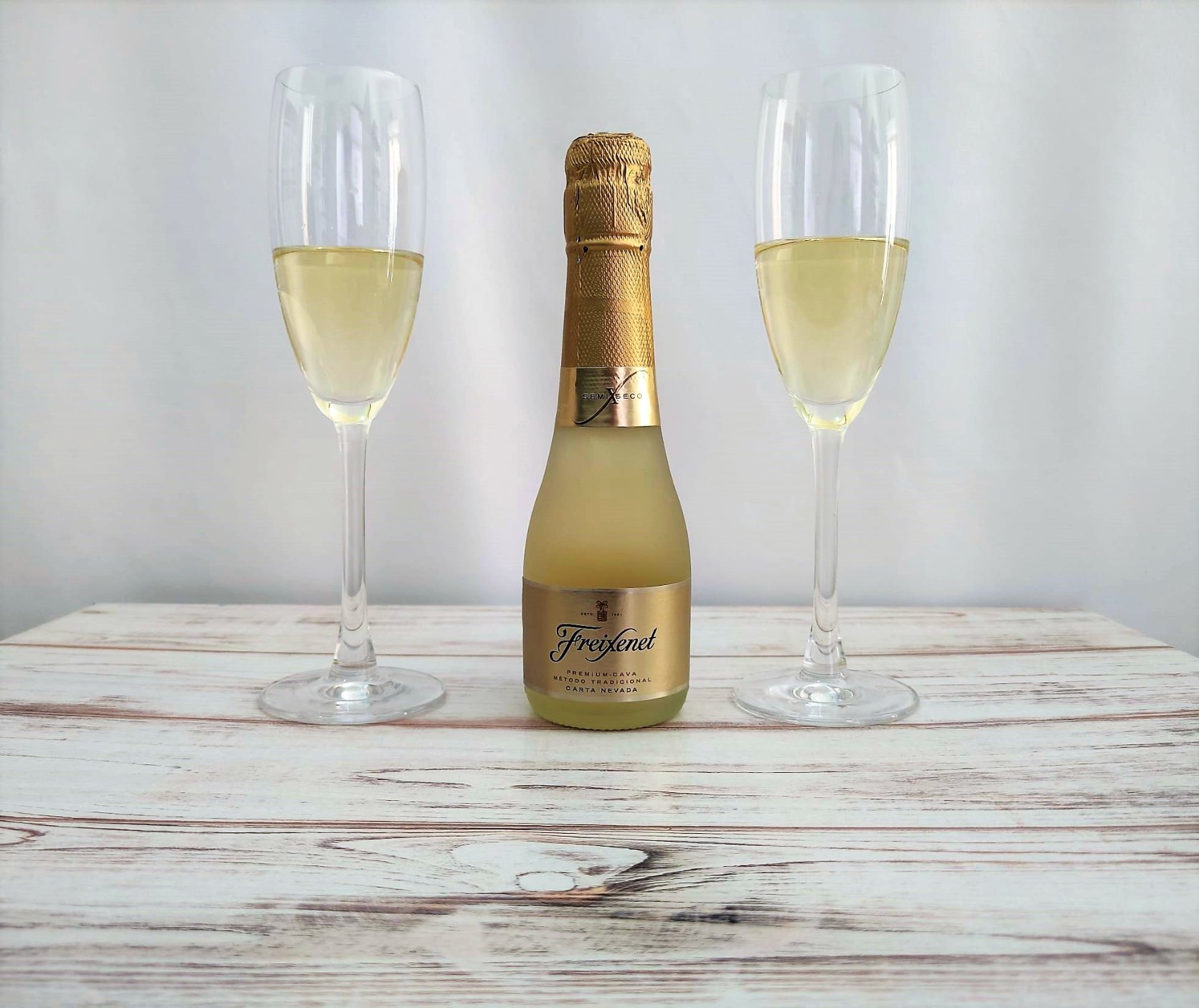 botellita-de-champagne-y-copas-regalo-original.jpg