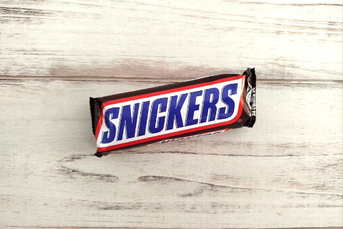 chocolatina-snickers-desayunos-a-domicilio.jpeg