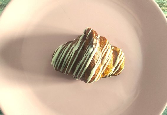 Croissancito Relleno de Kinder