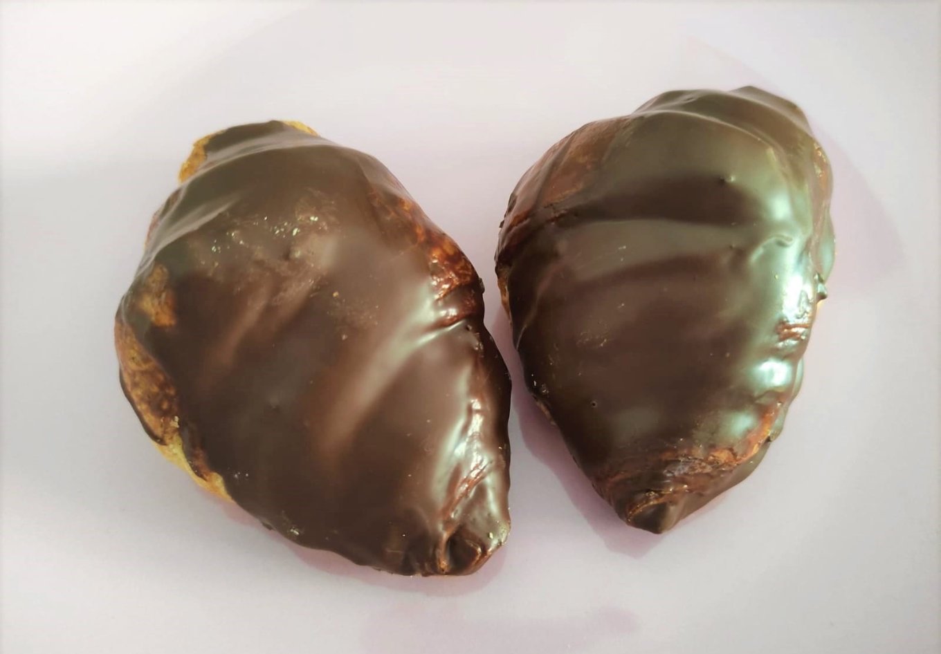 croissant-mini-cubierto-de-chocolate-desayuno-a-domicilio.jpg