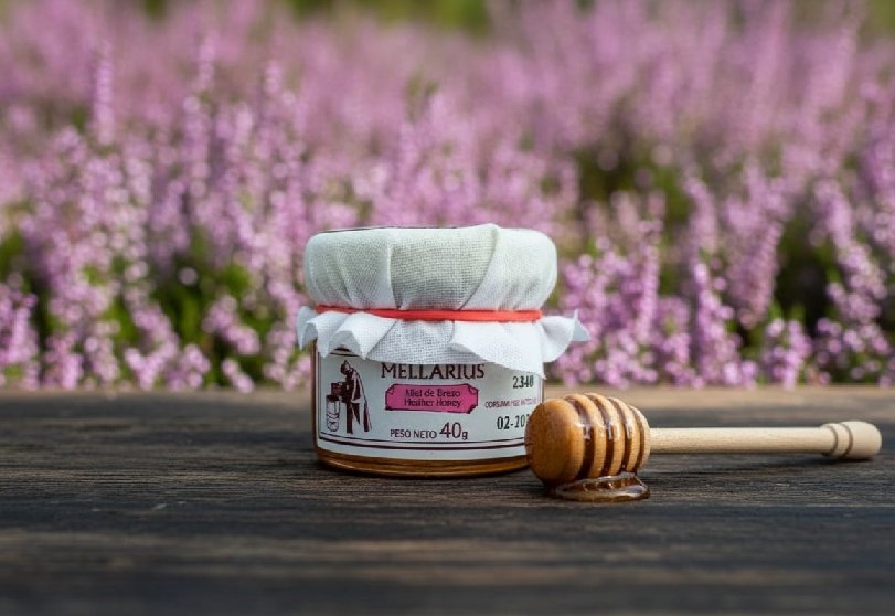 mini-frasco-de-miel-de-brezo-desayuno-a-domicilio.jpeg