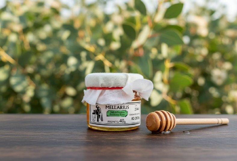 mini-frasco-de-miel-de-eucalipto-desayuno-a-domicilio.jpeg